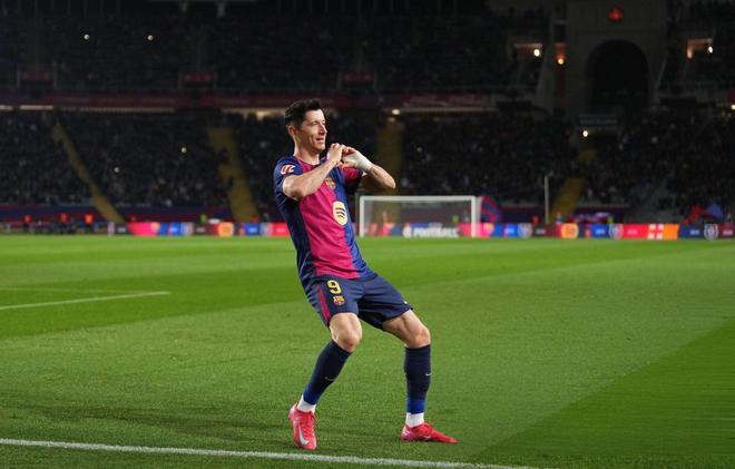 九游娱乐-莱万多夫斯基连续二十场比赛得分超过大比分获胜，巴黎圣日耳曼不断突破！的简单介绍