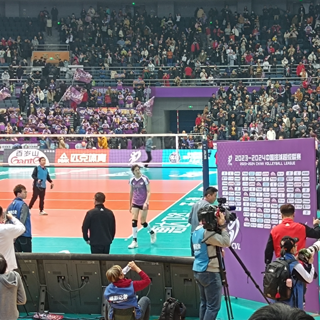 九游体育-Doinb重返赛场，晋级下一阶段首场状态出色，掘金观众沸腾！