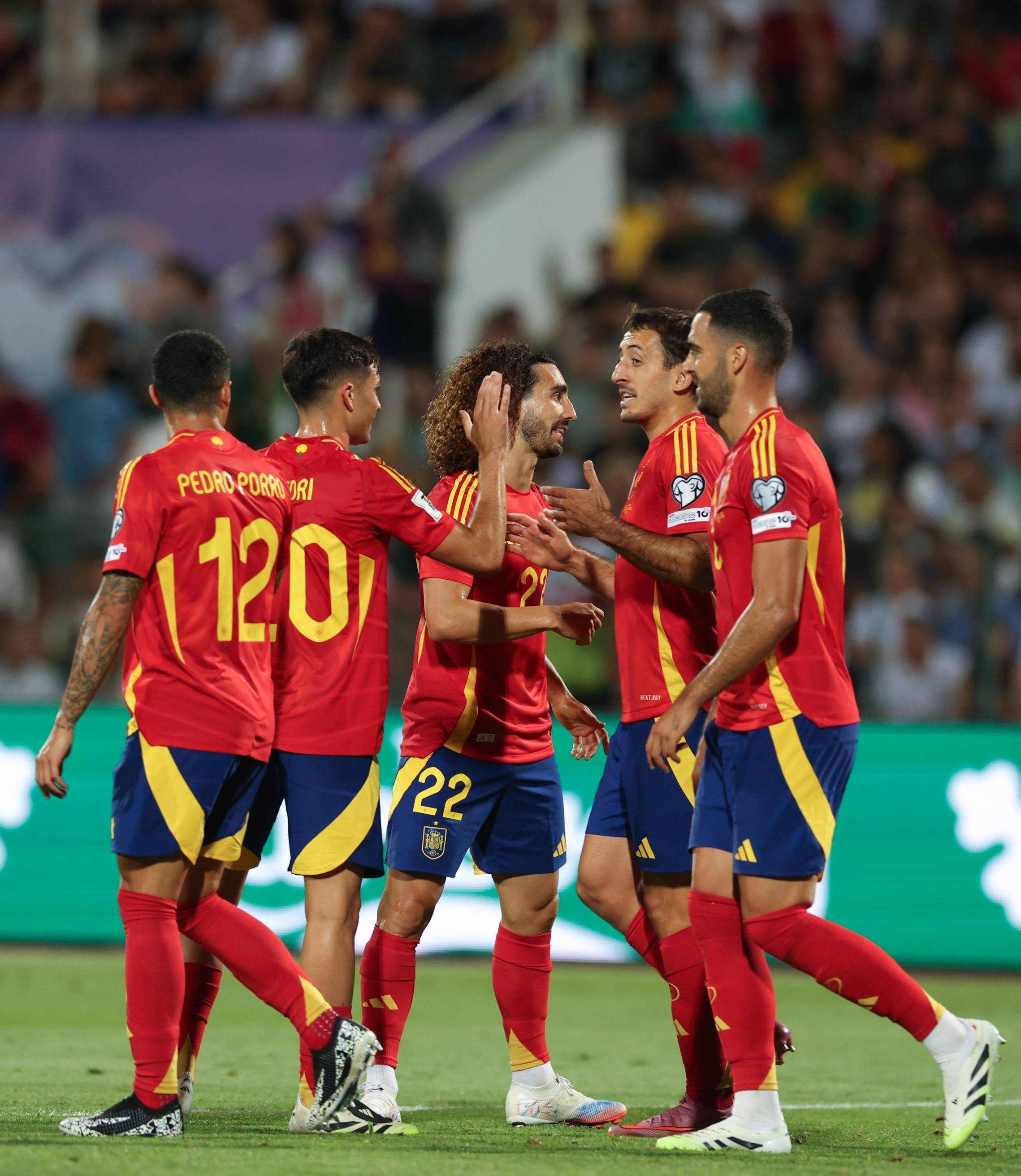 九游- 库里出战 