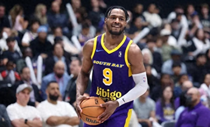 Ming新星战术调整表现惊艳,DWG未来可期!的简单介绍 Ming新星战术调整表现惊艳,DWG未来可期!的简单介绍